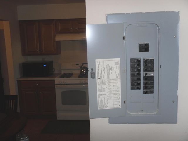 31 Beaman Brook 31, Bloomfield, CT 06002