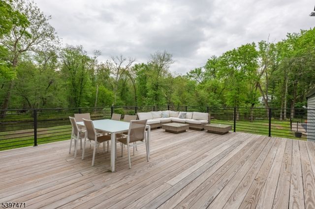 276 River Dr, River Vale Twp., NJ 07675