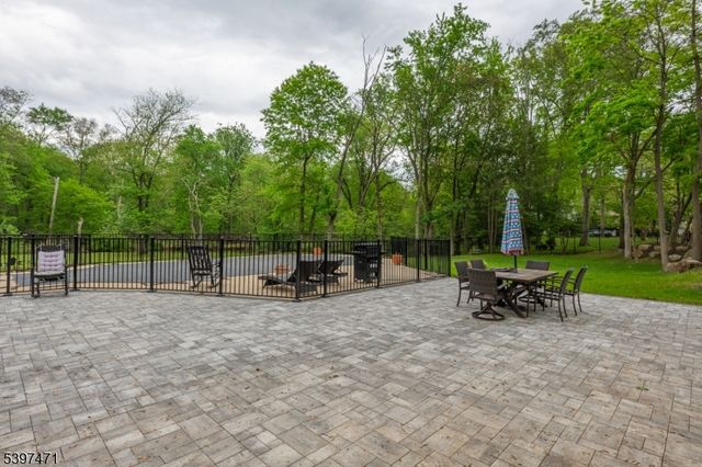 276 River Dr, River Vale Twp., NJ 07675