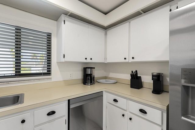 2155 Galleon Drive E-4, Vero Beach, FL 32963