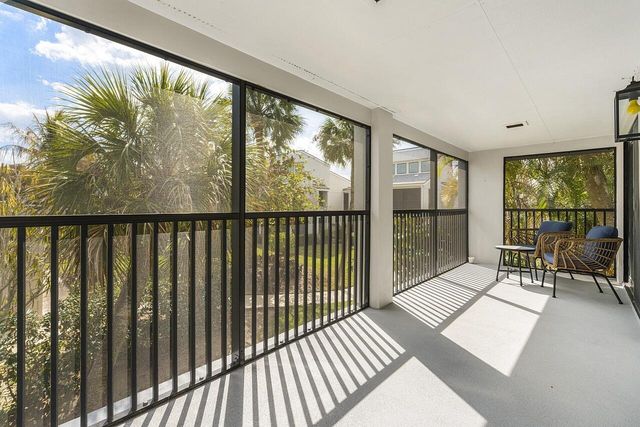 2155 Galleon Drive E-4, Vero Beach, FL 32963