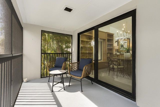 2155 Galleon Drive E-4, Vero Beach, FL 32963