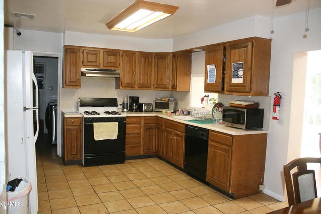 3754 Montrose Avenue, Glendale, CA 91214