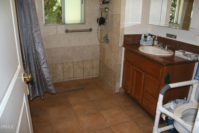 3754 Montrose Avenue, Glendale, CA 91214