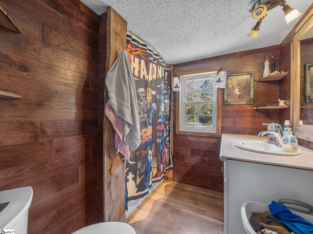 393 Country Estates Road, Fountain Inn, SC 29644