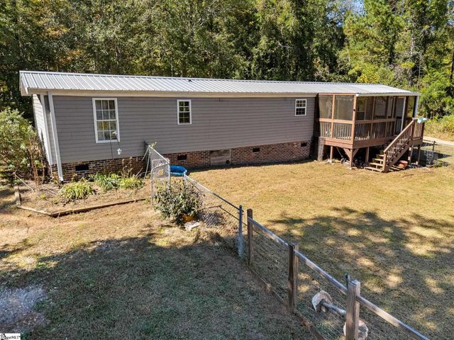 393 Country Estates Road, Fountain Inn, SC 29644