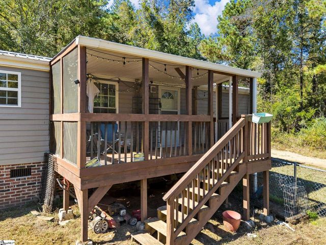 393 Country Estates Road, Fountain Inn, SC 29644