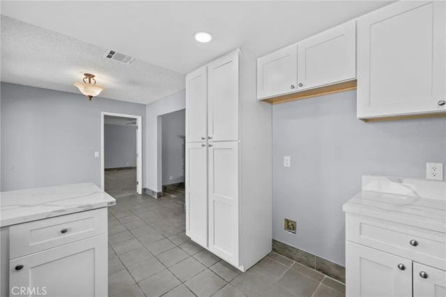 16124 Palm Street, Hesperia, CA 92345