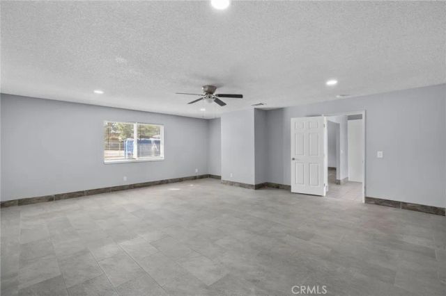 16124 Palm Street, Hesperia, CA 92345