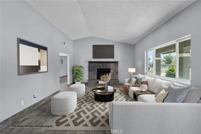 16124 Palm Street, Hesperia, CA 92345