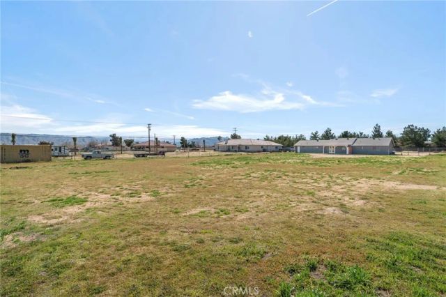 16124 Palm Street, Hesperia, CA 92345