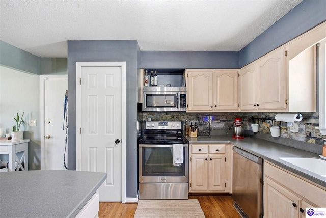 111 Scarlet Oak Circle, Elizabethtown, KY 42701