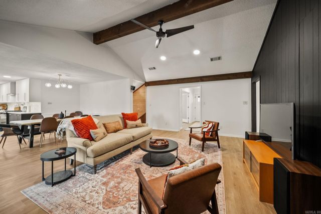 11833 Rivercrest Dr, Little Rock, AR 72212