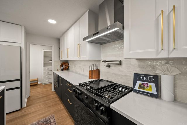 11833 Rivercrest Dr, Little Rock, AR 72212