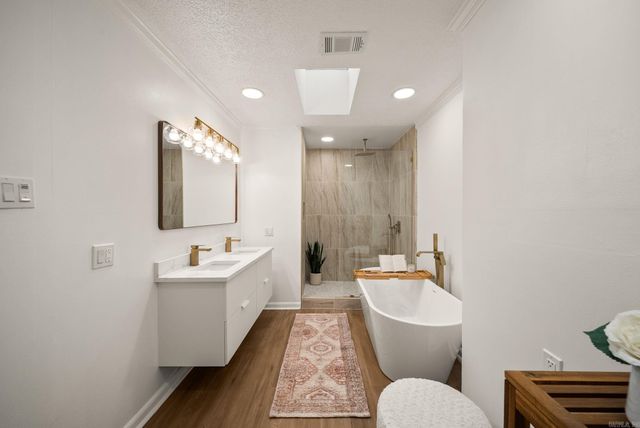 11833 Rivercrest Dr, Little Rock, AR 72212