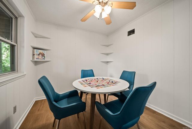 11833 Rivercrest Dr, Little Rock, AR 72212