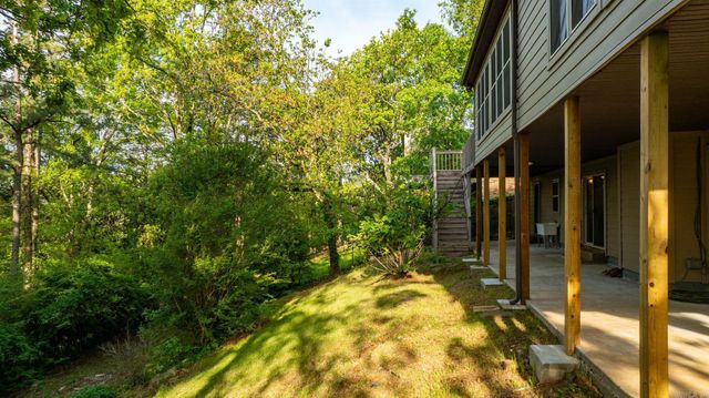 11833 Rivercrest Dr, Little Rock, AR 72212