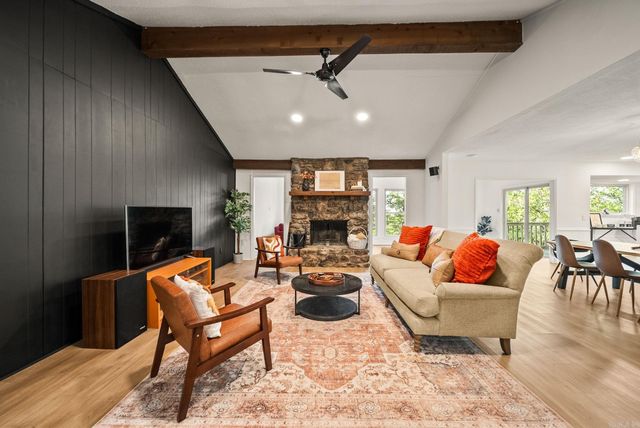 11833 Rivercrest Dr, Little Rock, AR 72212