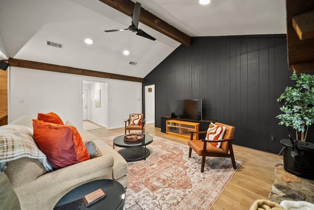 11833 Rivercrest Dr, Little Rock, AR 72212