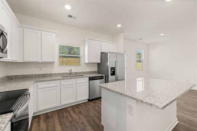 11950 Aukerman Way, Hampton, GA 30228