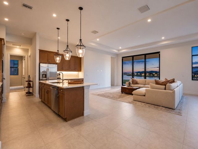 8572 SW Felicita Way, Port St. Lucie, FL 34987