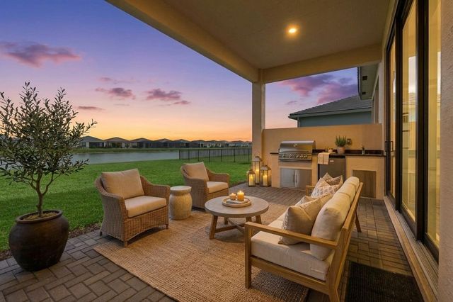 8572 SW Felicita Way, Port St. Lucie, FL 34987