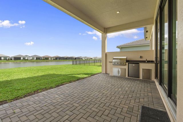 8572 SW Felicita Way, Port St. Lucie, FL 34987
