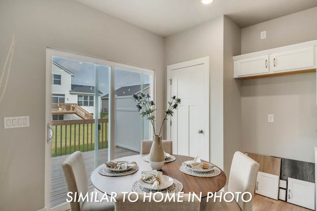 202 NE Doe Pointe Lane, Ankeny, IA 50021