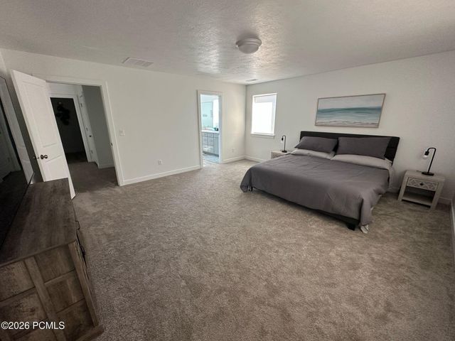 3181 S Hickory Street, Saratoga Springs, UT 84045