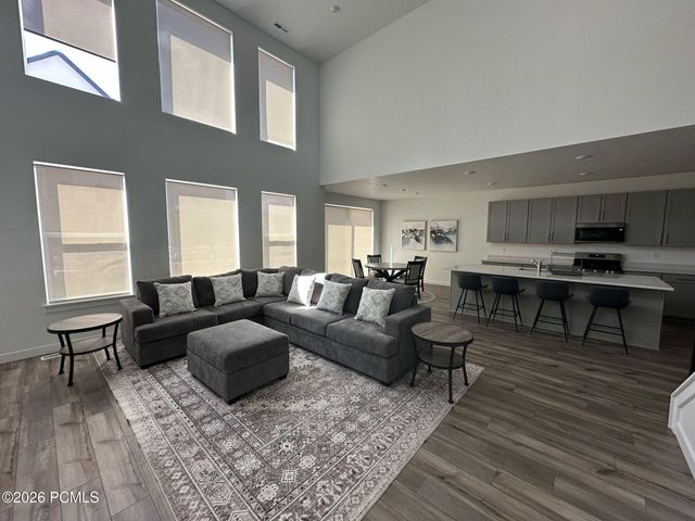 3181 S Hickory Street, Saratoga Springs, UT 84045