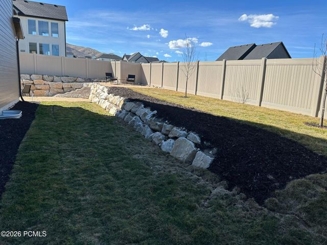 3181 S Hickory Street, Saratoga Springs, UT 84045