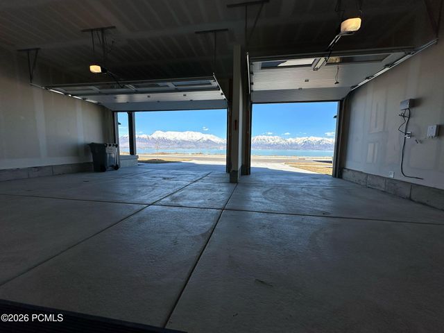 3181 S Hickory Street, Saratoga Springs, UT 84045