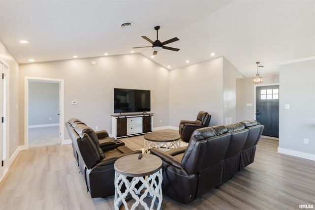 1508 MARION Street, Carterville, IL 62918