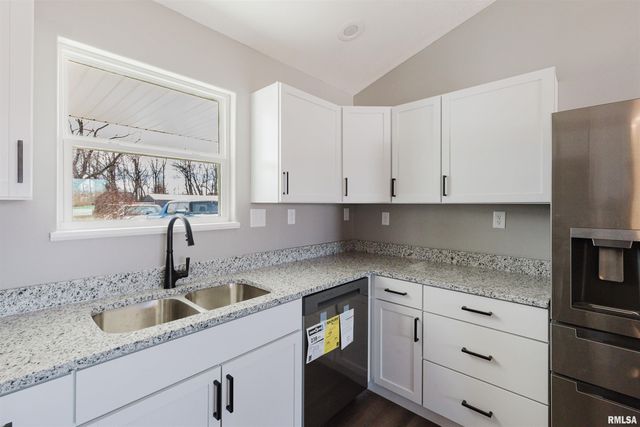 1508 MARION Street, Carterville, IL 62918