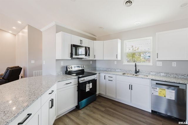 1508 MARION Street, Carterville, IL 62918