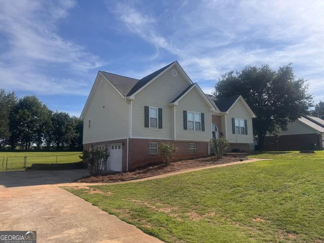 425 Freedom Drive, Mcdonough, GA 30252