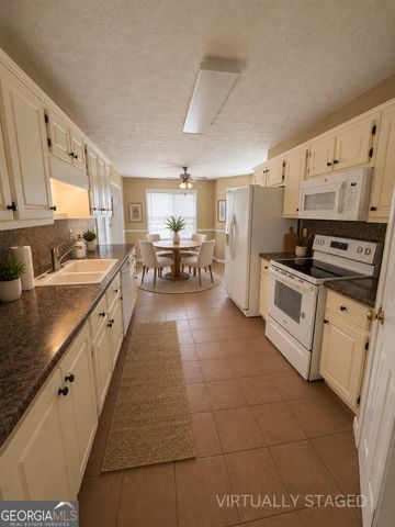 425 Freedom Drive, Mcdonough, GA 30252