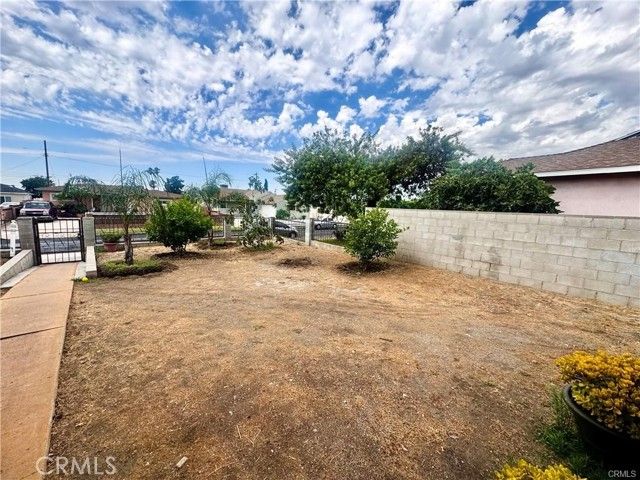 10152 Stanwin, Arleta (los Angeles), CA 91331