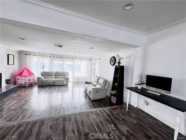 10152 Stanwin, Arleta (los Angeles), CA 91331