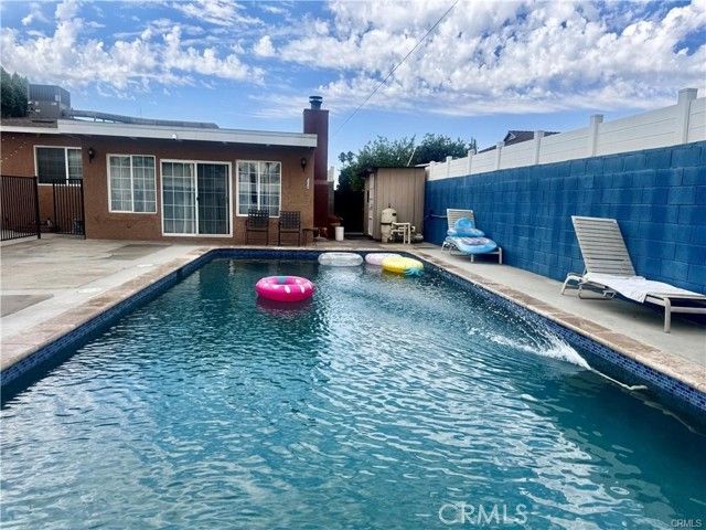 10152 Stanwin, Arleta (los Angeles), CA 91331