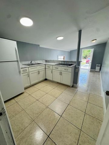 7714 ACADIAN DRIVE, Orlando, FL 32822