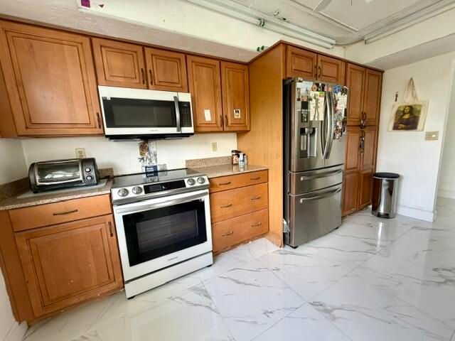 16141 W BLATT Boulevard 413, Weston, FL 33326