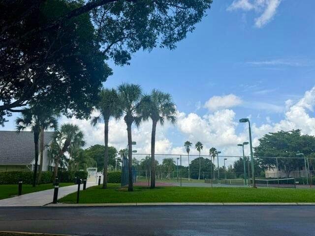 16141 W BLATT Boulevard 413, Weston, FL 33326