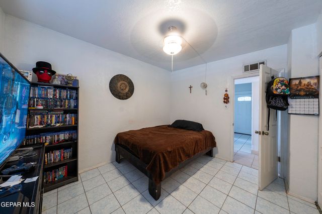 5036 ALPS Drive, El Paso, TX 79904