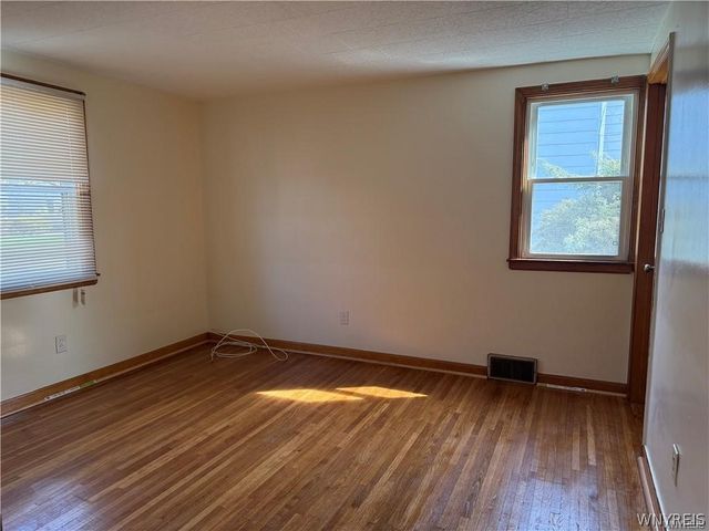 102 Ellen Drive, Cheektowaga, NY 14225