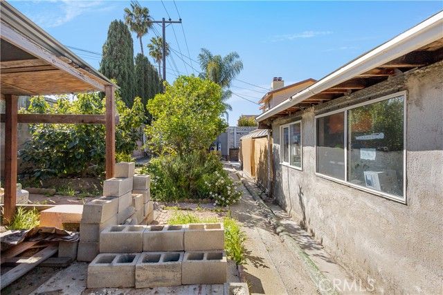 7415 SAN BERGAMO Drive, Goleta, CA 93117