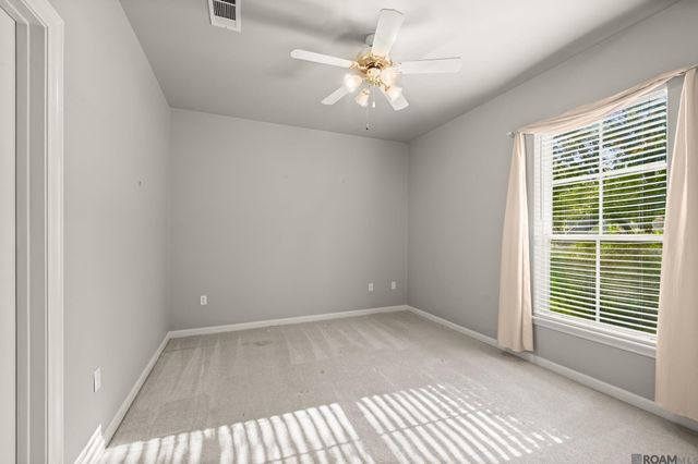 10241 Woodland View Dr, Greenwell Springs, LA 70739