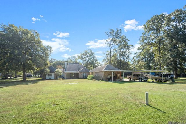 10241 Woodland View Dr, Greenwell Springs, LA 70739