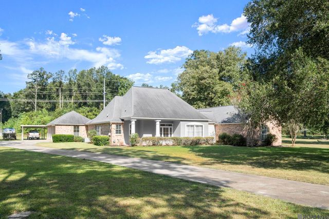 10241 Woodland View Dr, Greenwell Springs, LA 70739
