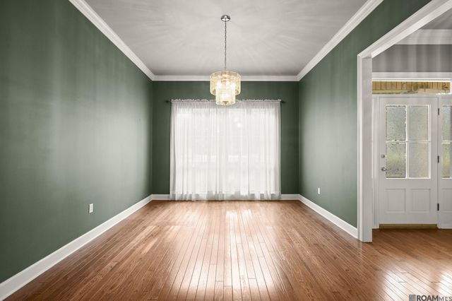 10241 Woodland View Dr, Greenwell Springs, LA 70739
